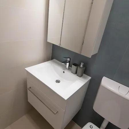 Luxury Faro With Sea View And Swimming Pool Apartament